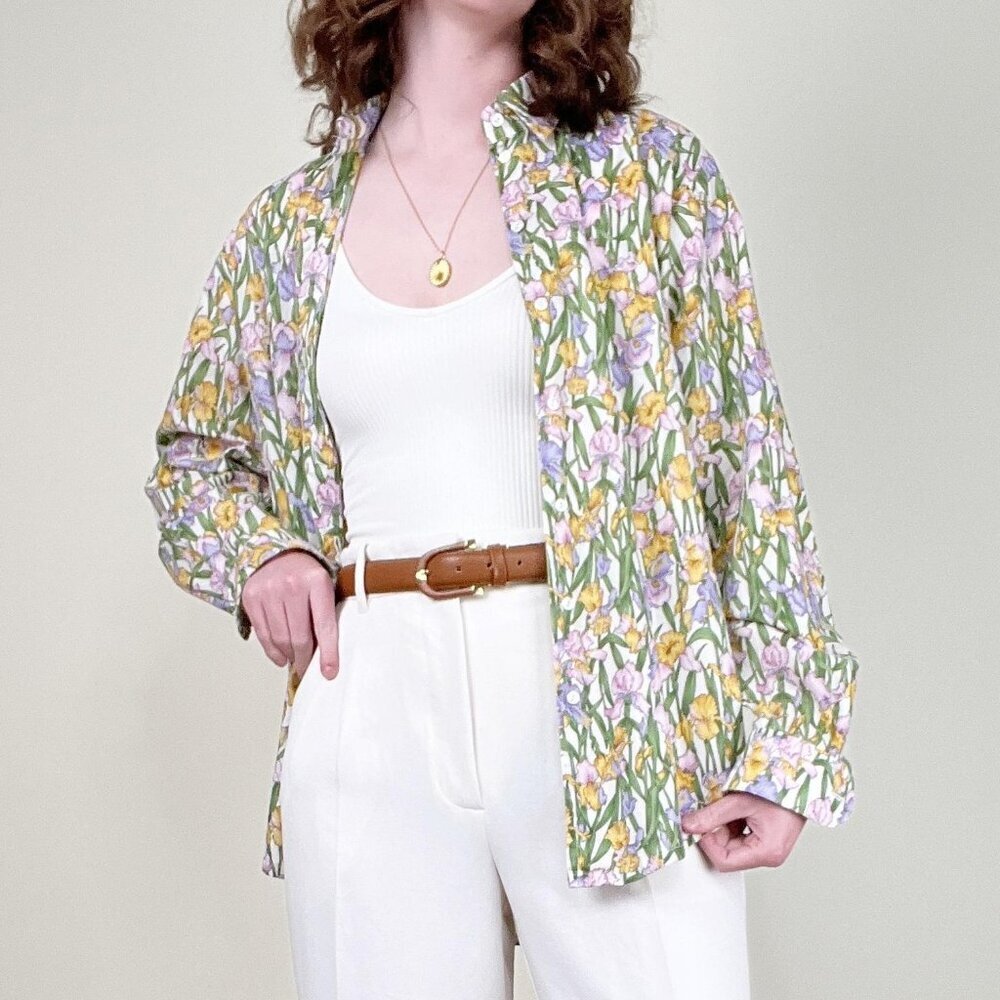 Stunning Vintage Iris Floral Print Button Up Blouse Shirt Top Preppy Garden Girl